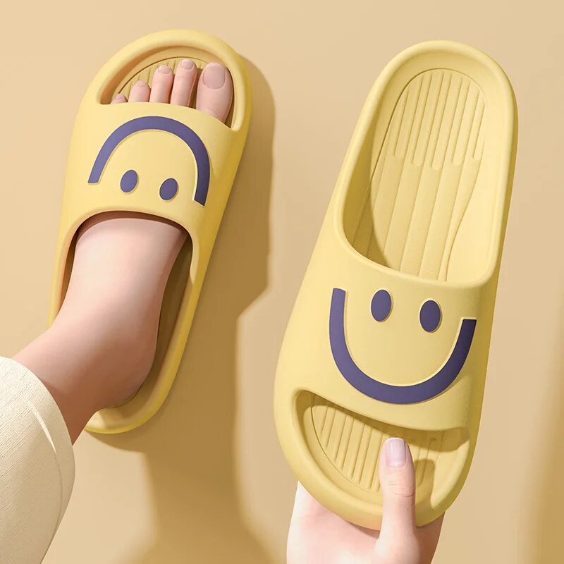 Тапочки-облака со смайликом дл – обзор и цена Men Shoes Style