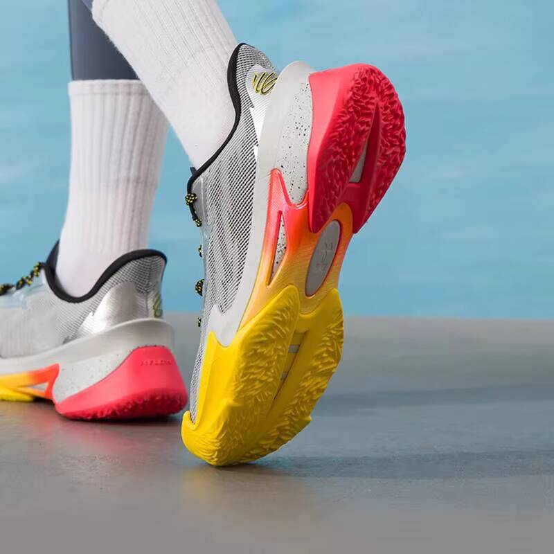 Мужские и женские баскетбольны – обзор и цена Men Shoes Under Armour